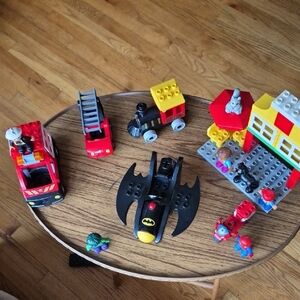 LEGO HULK SPIDERMAN BAT PLANE City Fire and Rescue Set- Red, Yellow, Black  Used